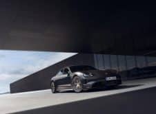 Porsche Black Edition 1