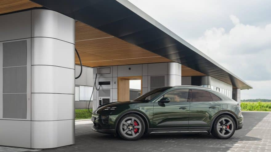 Porsche Charging Lounge Ringsheim 00003