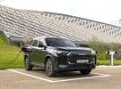 No hay otro SUV híbrido enchufable con siete plazas que de tanto por un precio como el del EBRO S800 PHEV con acabado Premium