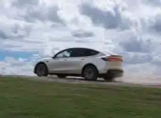Tesla Model Y L Batalla Larga (14)