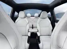 Tesla Model Y L Interior (1)