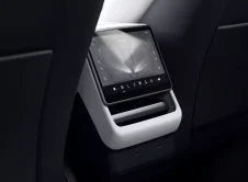 Tesla Model Y L Interior (2)