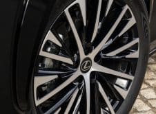 2025 Rz 500e Luxury Graphite Black 057 Detail