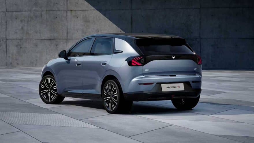 Arcfox T1 China 00001