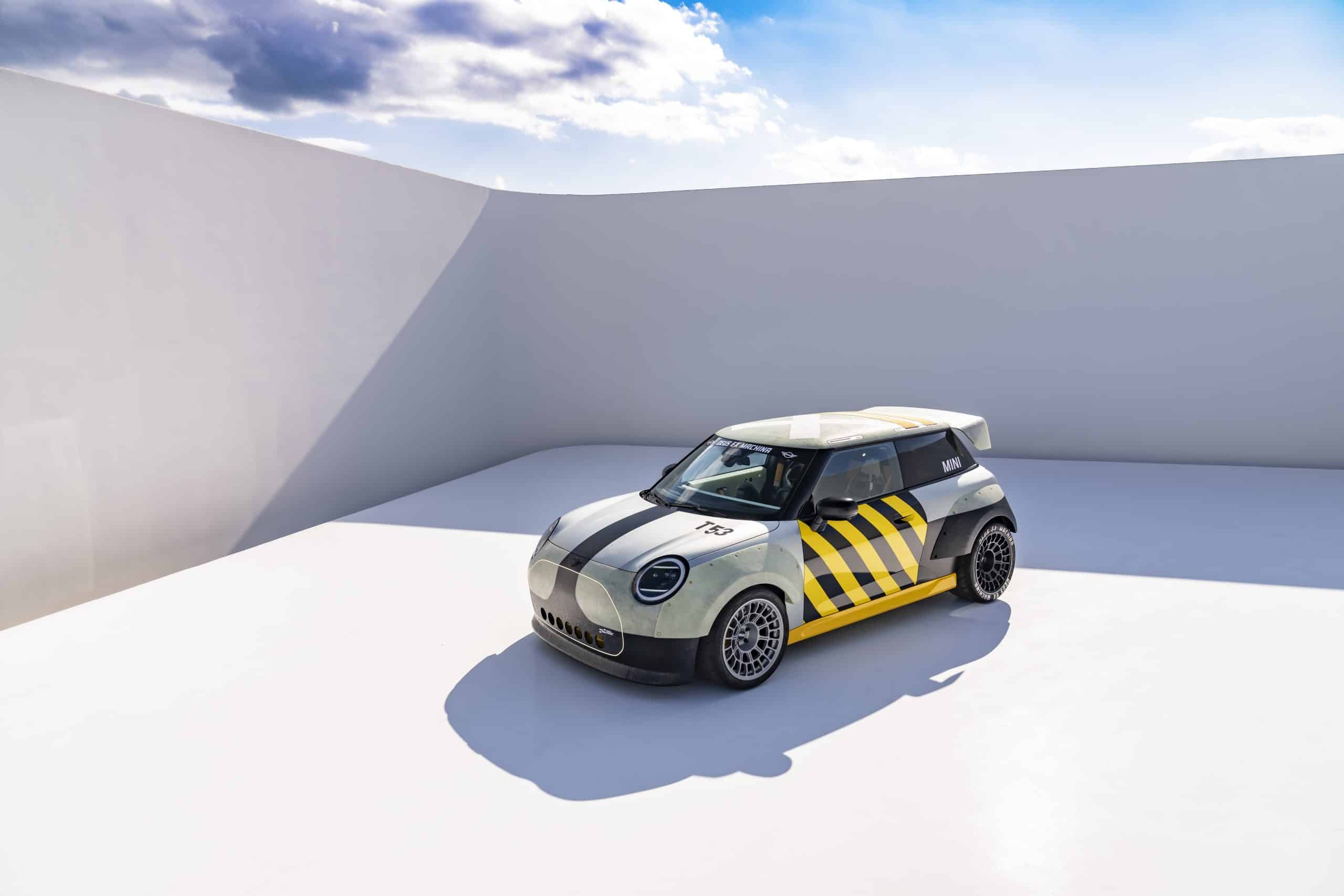 Mini John Cooper Works Deus Ex Machina (1)