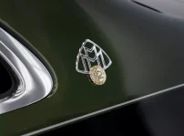 Mercedes Maybach V12 Edition Emblema (2)