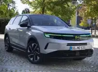 Opel Grandland Iluminacion Prototipo (2)