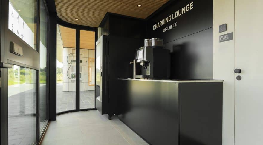 Porsche Charging Lounge Nordheide Germany 00001