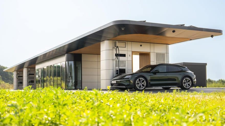 Porsche Charging Lounge Nordheide Germany 00002