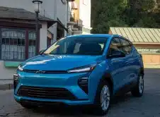 Chevrolet Bolt 2027 (1)