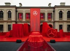 Mercedes Benz Vision Iconic: Ein Meisterwerk Für Eine Neue Ikonische Ära Mercedes Benz Vision Iconic: A Masterpiece For A New Iconic Era