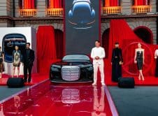 Mercedes Benz Vision Iconic: Ein Meisterwerk Für Eine Neue Ikonische Ära Mercedes Benz Vision Iconic: A Masterpiece For A New Iconic Era