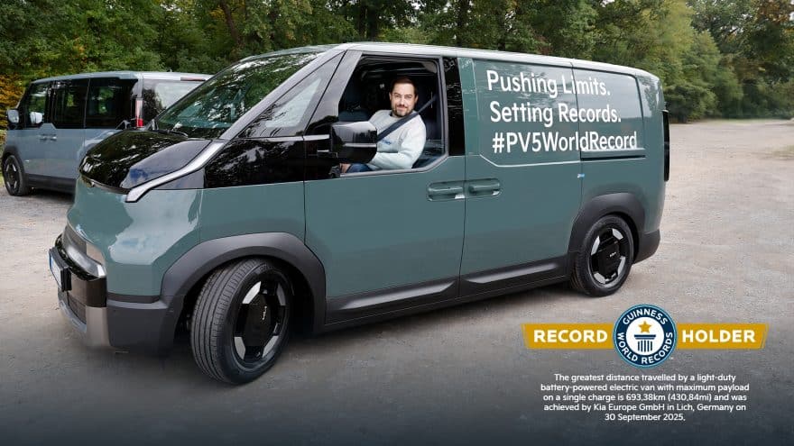 Kia Pv 5 Cargo Record 00003