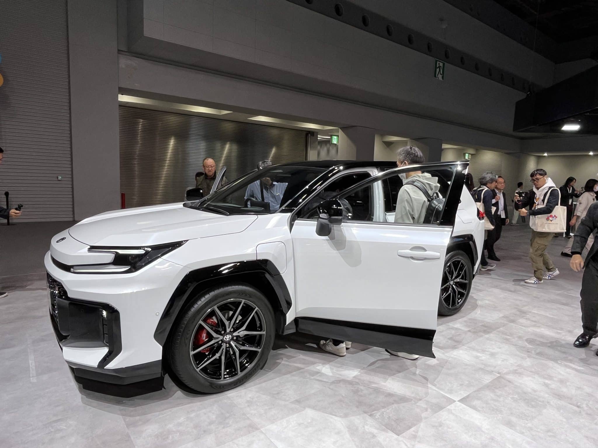 Toyota Rafta A Toyota está preparando uma série de novos recursos para se manter na ...