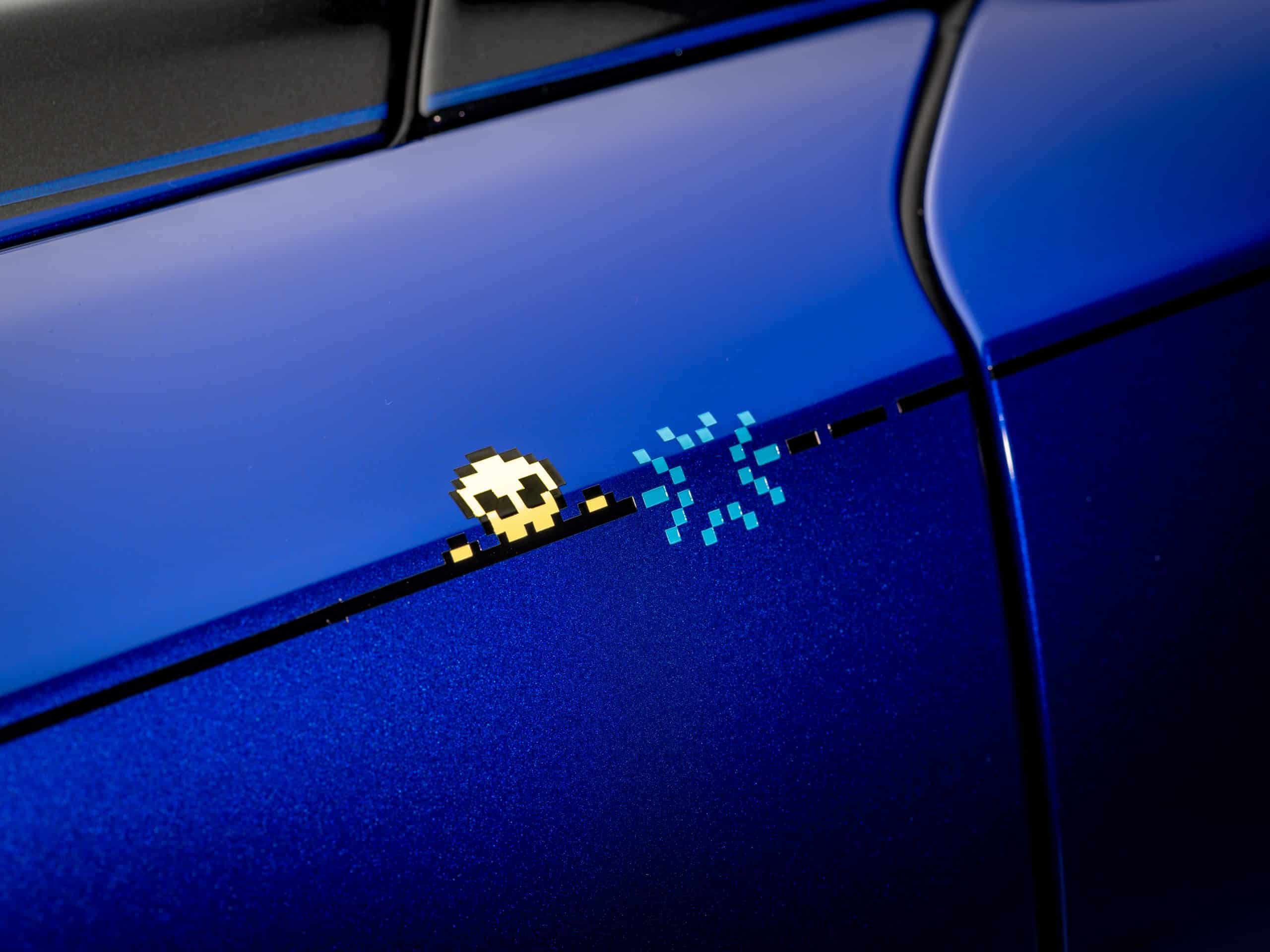 Rolls Royce Black Badge Ghost Gamer (2)