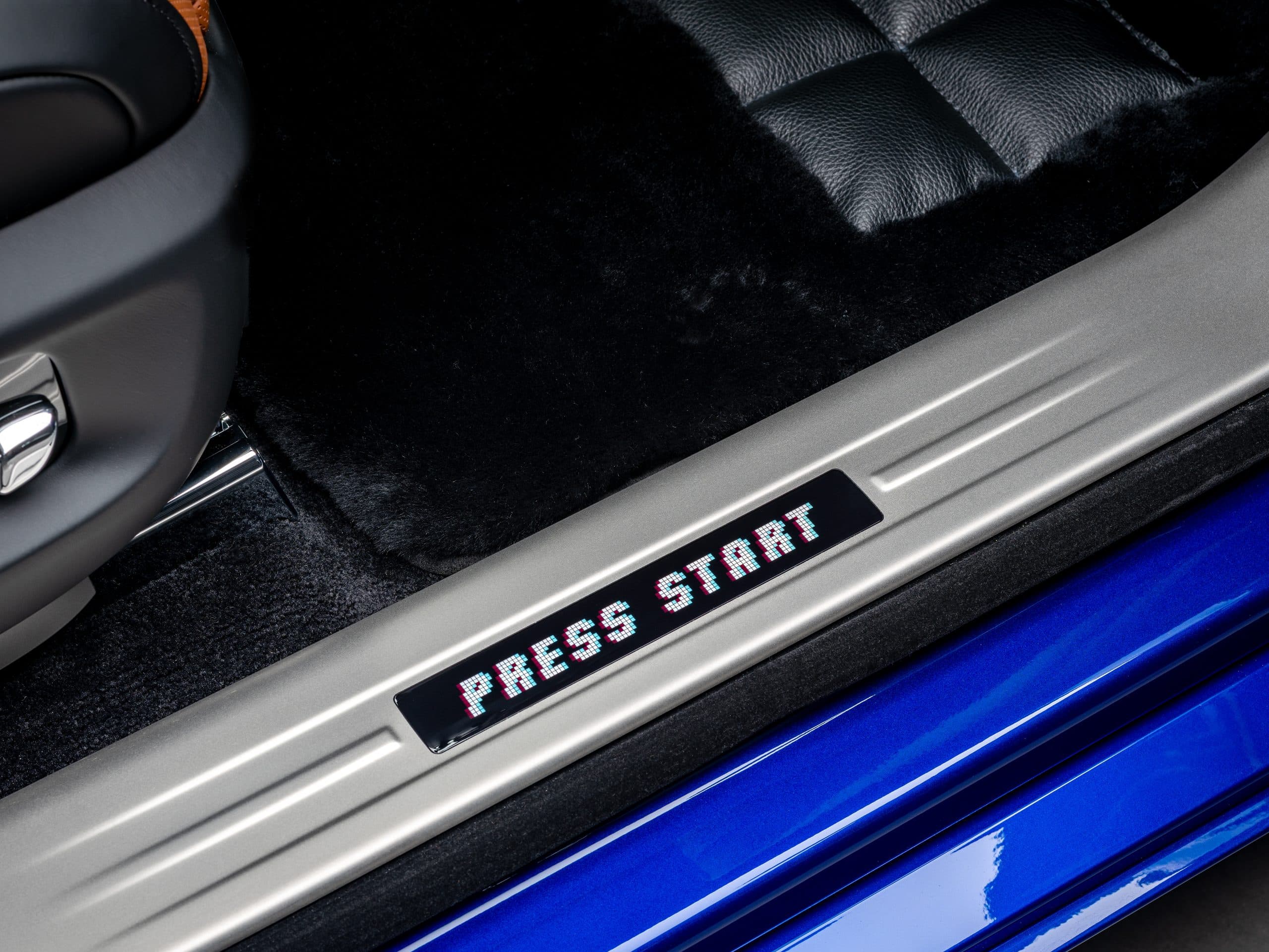 Rolls Royce Black Badge Ghost Gamer (8)