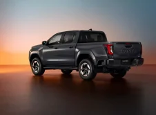 Toyota Hilux Bev Europa (10)