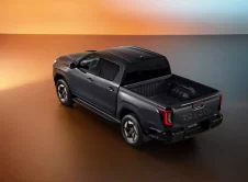 Toyota Hilux Bev Europa (12)