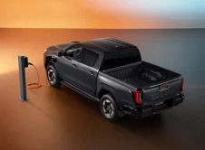 Toyota Hilux Bev Europa (13)