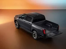 Toyota Hilux Bev Europa (14)