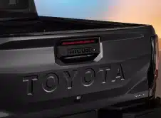 Toyota Hilux Bev Europa (26)