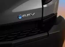 Toyota Hilux Bev Europa (27)