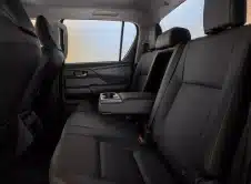 Toyota Hilux Bev Europa Interior (1)