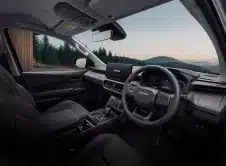 Toyota Hilux Bev Europa Interior (3)