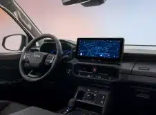 Toyota Hilux Bev Europa Interior (8)