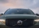 Volvo XC60 T6 Recharge frente a Cupra Terramar VZ e-Hybrid: dos visiones del SUV enchufable premium accesible