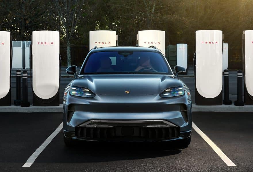 Porsche habilita la función Plug&Charge en los Supercargadores de Tesla ubicados en Norteamérica