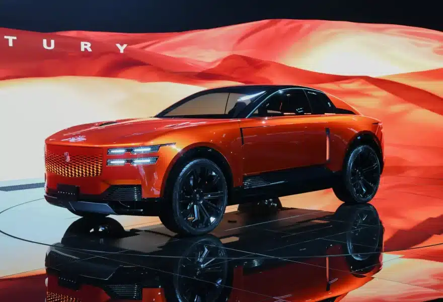 El Century Coupé se desmarca de la marca Toyota y quiere convertirse en alternativa a Bentley y Rolls Royce