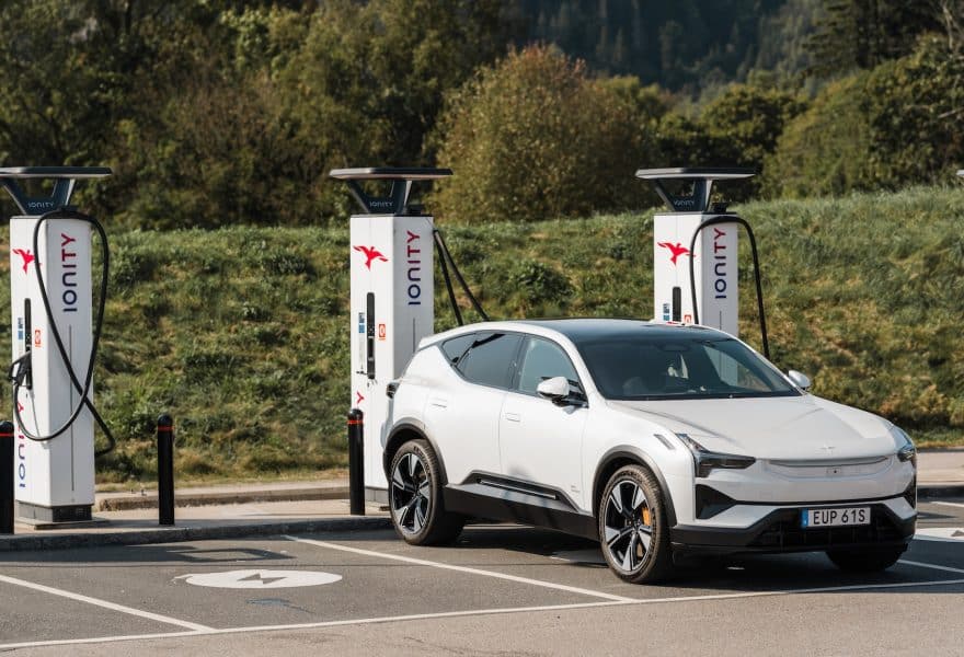 El servicio de recarga de Polestar en Europa da pleno soporte a los Supercargadores de Tesla