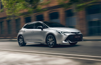 Review Toyota Corolla: por qué el compacto híbrido japonés sigue liderando en tecnología de eficiencia en 2026