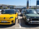 Renault 5 e-tech vs Hyundai Inster: duelo de eléctricos urbanos con estilo retro y moderno