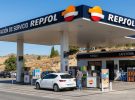La diferencia real entre la gasolina ‘barata’ y la de marca: lo que le ocurre a tus inyectores a largo plazo según los mecánicos