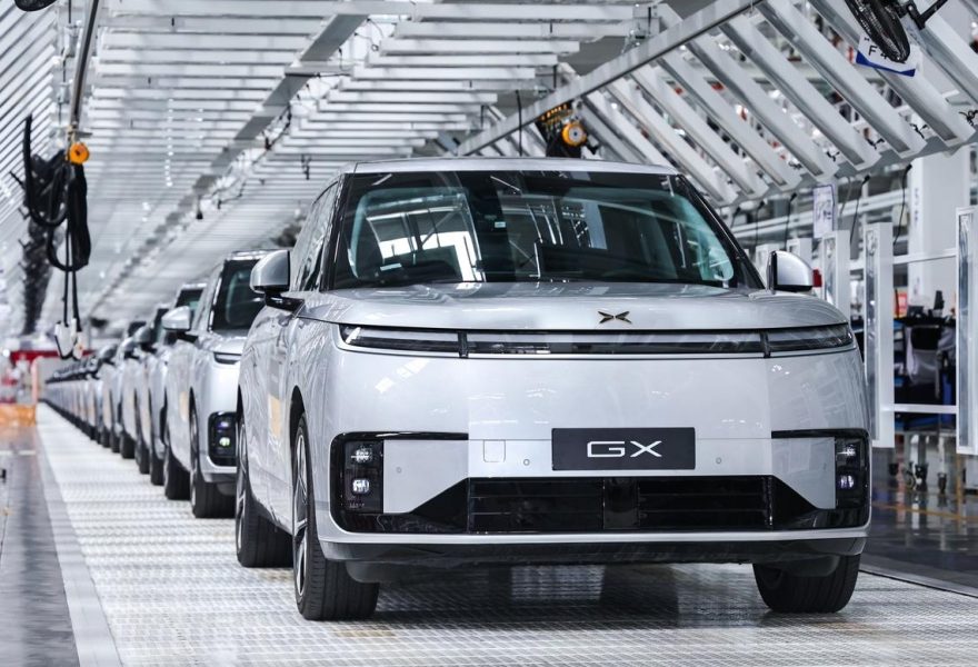 Xpeng inicia la producción en serie de su primer robotaxi