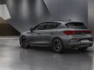 Cupra Leon Sportstourer e-Hybrid frente a Volvo V60 Recharge: dos familiares enchufables con diseño premium