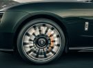El Rolls-Royce Spectre llega ahora más lejos y carga más rápido