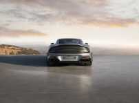 Aston Martin Vanquish 25 03
