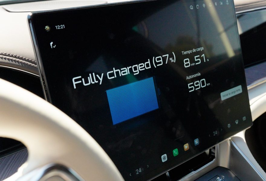 Cómo elegir un SUV eléctrico familiar en 2026: autonomía, habitabilidad y coste total de uso