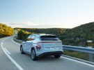 Hyundai Kona vs Toyota C-HR: qué SUV híbrido ofrece mejor calidad-precio por debajo de 32.000 euros