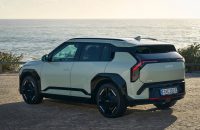 Ranking 2026: los 5 SUV-C eléctricos con mejor equipamiento de serie por debajo de 45.000 euros