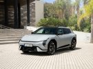KIA EV4 frente a Tesla Model 3: duelo de compactos eléctricos por debajo de 45.000 euros