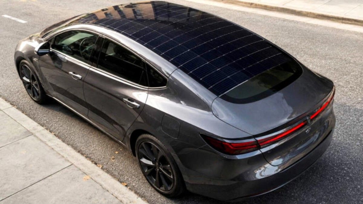 Los techos con paneles solares ya pueden fabricarse en masa, pero ¿valen la pena?