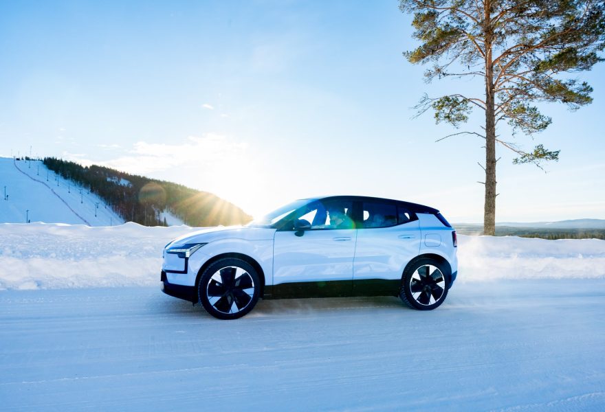 Volvo EX30 vs Smart #1: dos SUV eléctricos compactos que se disputan el comprador urbano