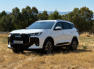 EBRO s700 HEV: 140 kilómetros hasta Segovia para descubrir cómo se comporta el nuevo SUV híbrido español en carretera… y sobre adoquines medievales