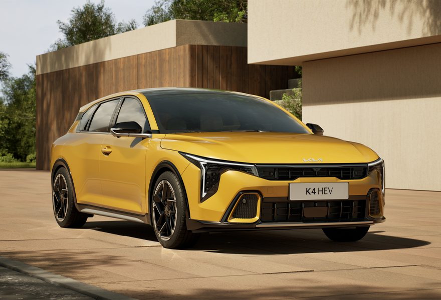 El KIA K4 HYBRID refuerza la gama de la marca en España