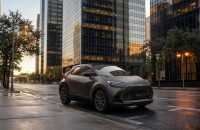 El Toyota C-HR se actualiza y presenta novedades interesantes para viajar más cómodo