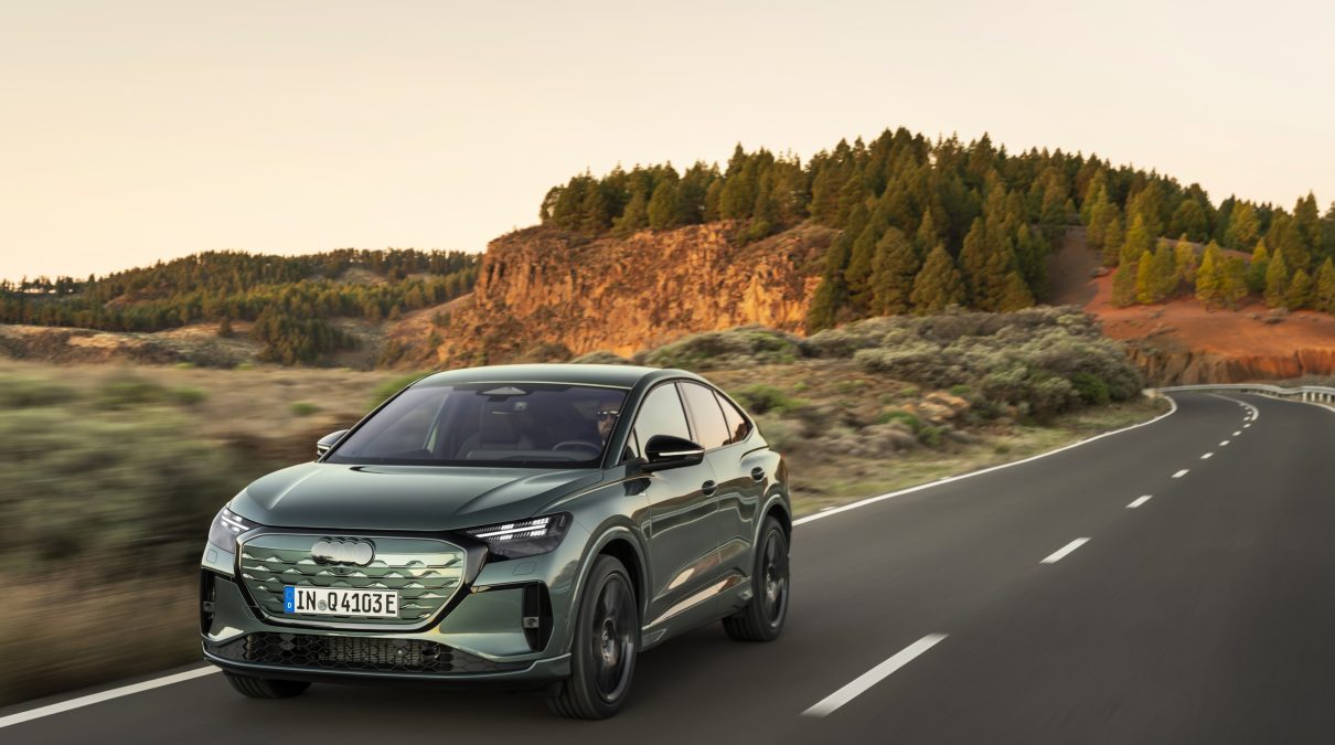 Cómo elegir un compacto eléctrico premium en 2026: batería, potencia de carga y equipamiento tecnológico